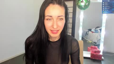 Snapshot of nikamiles chatting on 1, 1, 2025 Nika online show from 1, 1, 2025