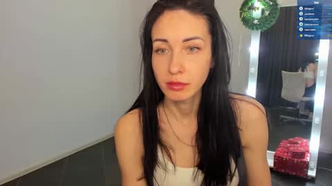 Snapshot of nikamiles chatting on 2, 1, 2025 Nika online show from 2, 1, 2025