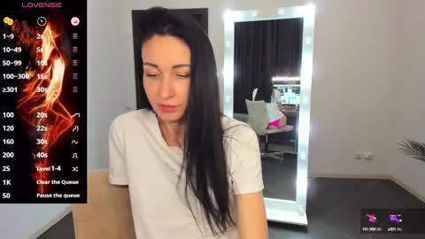 Snapshot of nikamiles chatting on 8, 2, 2025 Nika online show from 8, 2, 2025