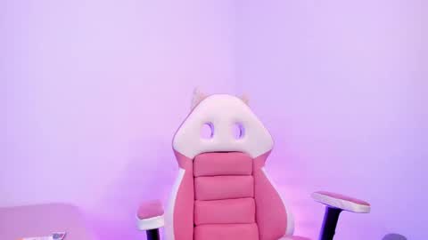 Snapshot of nikii_28 chatting on 5, 2, 2025 Nikii online show from 5, 2, 2025