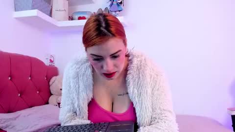 Snapshot of nikii_28 chatting on 5, 3, 2025 Nikii online show from 5, 3, 2025