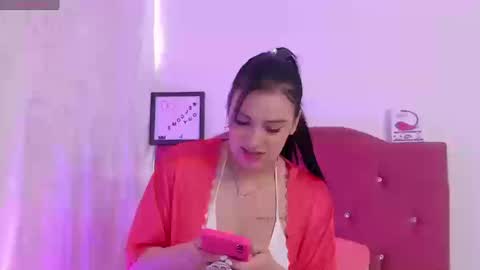 Snapshot of nikii_28 chatting on 18, 9, 2025 Nikii online show from 18, 9, 2025