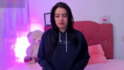 Snapshot of nikii_28 chatting on 11, 10, 2025 Nikii online show from 11, 10, 2025