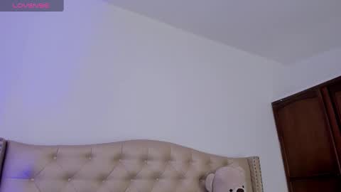 Snapshot of nikiibrooks chatting on 31, 1, 2025 Niikii online show from 31, 1, 2025