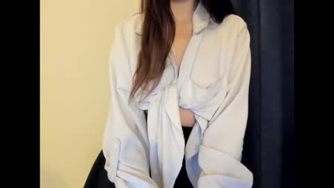 Snapshot of nikiololli666 chatting on 11, 9, 2025 nikiololli666 online show from 11, 9, 2025