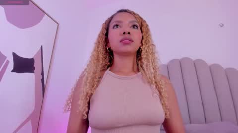 Snapshot of nikki_angel_ chatting on 15, 3, 2026 NIkki Angel online show from 15, 3, 2026