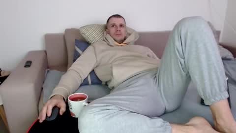 Snapshot of nikkiaadel chatting on 8, 10, 2025 Nick online show from 8, 10, 2025