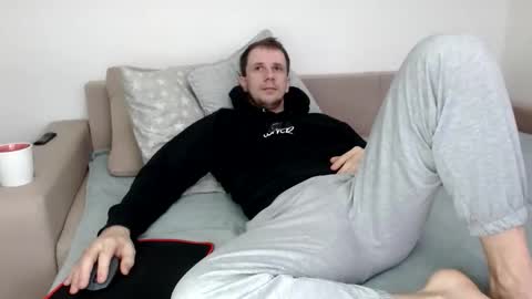 Snapshot of nikkiaadel chatting on 19, 11, 2025 Nick online show from 19, 11, 2025