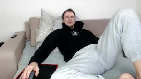 Snapshot of nikkiaadel chatting on 21, 11, 2025 Nick online show from 21, 11, 2025