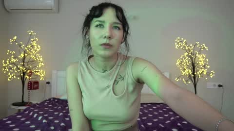 Nikki online show from 8, 2, 2025