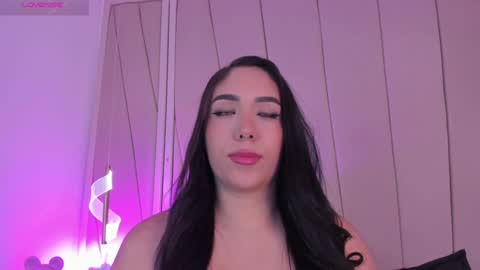 Nikki  online show from 27, 1, 2025