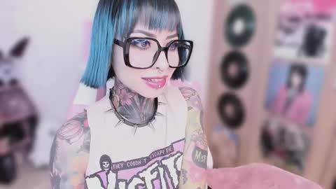 Snapshot of nikkiramone chatting on 25, 3, 2026 Nikki Ramone online show from 25, 3, 2026