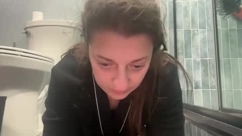 Snapshot of nikkisnow1 chatting on 26, 11, 2025 nikkisnow1 online show from 26, 11, 2025