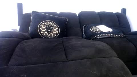 Niquita Sparkles online show from 4, 12, 2025