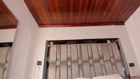     online show from 8, 10, 2025