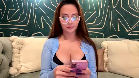 Nikki online show from 20, 11, 2025