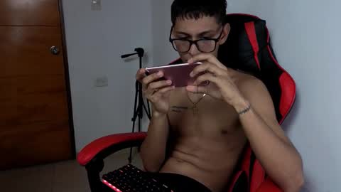 Snapshot of niklaus_wolf chatting on 11, 3, 2026 niklaus_wolf online show from 11, 3, 2026