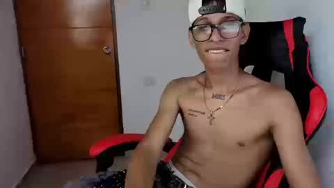 Snapshot of niklaus_wolf chatting on 21, 3, 2026 niklaus_wolf online show from 21, 3, 2026