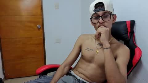 Snapshot of niklaus_wolf chatting on 21, 3, 2026 niklaus_wolf online show from 21, 3, 2026