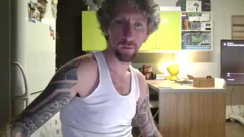 Snapshot of niknik39 chatting on 31, 10, 2025 niknik39 online show from 31, 10, 2025