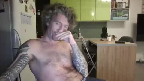 niknik39 online show from 4, 2, 2026