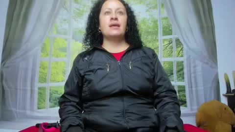 Snapshot of nikol32__ chatting on 10, 10, 2025 dayan online show from 10, 10, 2025