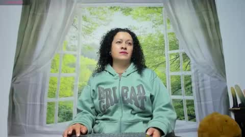 Snapshot of nikol32__ chatting on 15, 10, 2025 dayan online show from 15, 10, 2025