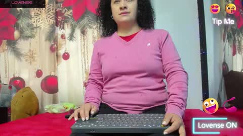 Snapshot of nikol32__ chatting on 15, 11, 2025 dayan online show from 15, 11, 2025