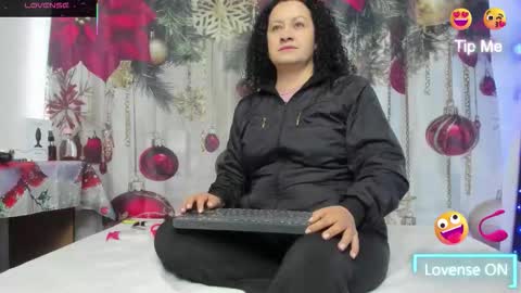 Snapshot of nikol32__ chatting on 22, 11, 2025 dayan online show from 22, 11, 2025