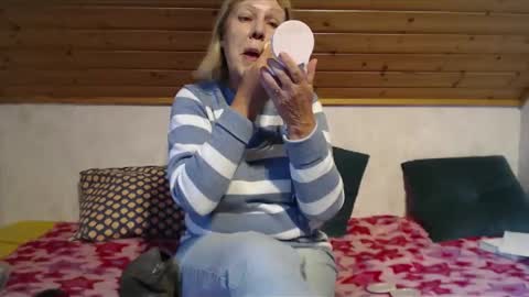 Nikole1 online show from 12, 10, 2025