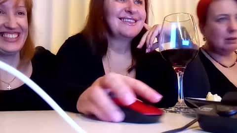 Nikoletta online show from 22, 1, 2025
