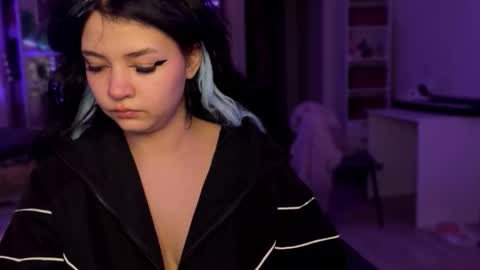 nikoli_naw online show from 13, 11, 2025