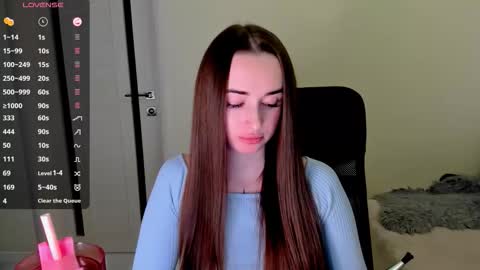 Snapshot of nikoll_s chatting on 20, 10, 2025 online show from 20, 10, 2025