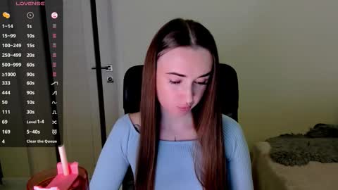 Snapshot of nikoll_s chatting on 21, 10, 2025 online show from 21, 10, 2025