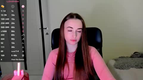 Snapshot of nikoll_s chatting on 23, 10, 2025 online show from 23, 10, 2025