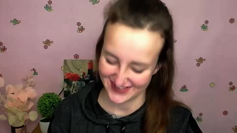 Snapshot of nikolleta_m chatting on 15, 10, 2025 Nikolleta online show from 15, 10, 2025