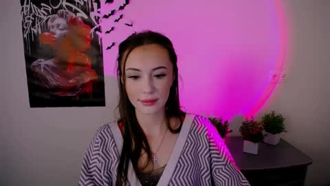 nikonara_ online show from 14, 2, 2025