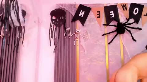 Snapshot of nikostone chatting on 26, 10, 2025 Niko Stone online show from 26, 10, 2025