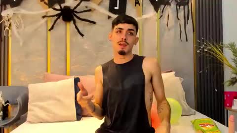 Snapshot of nikostone chatting on 2, 11, 2025 Niko Stone online show from 2, 11, 2025