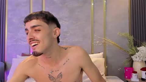 Snapshot of nikostone chatting on 21, 11, 2025 Niko Stone online show from 21, 11, 2025