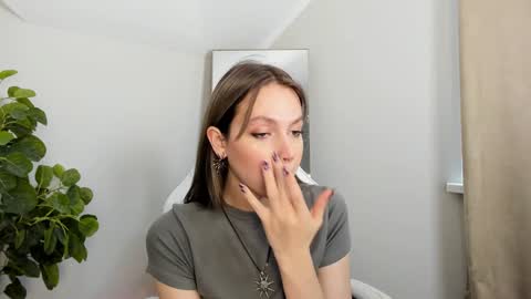 Snapshot of niky_jess chatting on 26, 1, 2025 Veronica online show from 26, 1, 2025