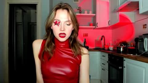 Snapshot of niky_jess chatting on 25, 2, 2025 Veronica online show from 25, 2, 2025