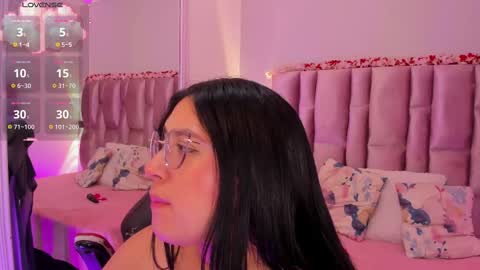 Niky Brooks online show from 12, 10, 2025