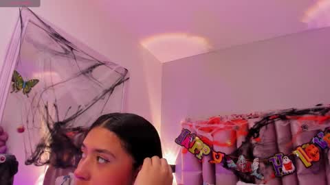 Niky Brooks online show from 26, 10, 2025