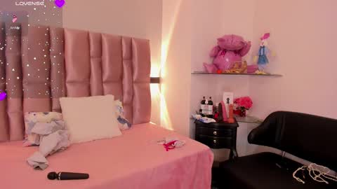 Niky Brooks online show from 15, 11, 2025