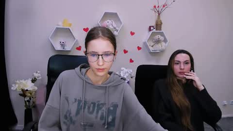 nila_luxe online show from 12, 3, 2025