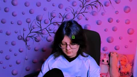 nila_luxe online show from 17, 12, 2025