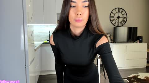Bella online show from 25, 12, 2024