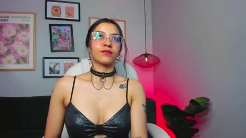 Snapshot of nina__dixon chatting on 15, 2, 2025 Nina online show from 15, 2, 2025