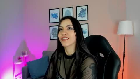 Nina online show from 28, 11, 2025